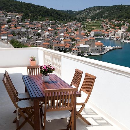 Pucisca Villa Постира Экстерьер фото